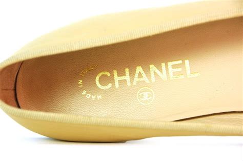 chanel a02819|CHANEL Tan & Black Leather Cap Toe Ballet Flats Sz. 40.5.